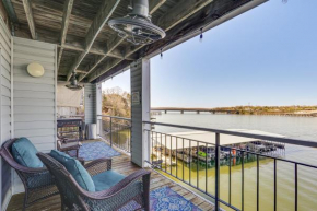 Lakefront Retreat with Community Pool in Osage Beach